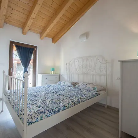 Lägenhet Appartamenti Relax Nus *