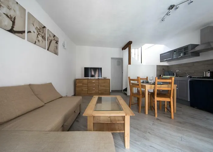 Appartamenti Relax Nus